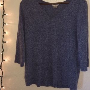 v-neck long sleeve blue tee.